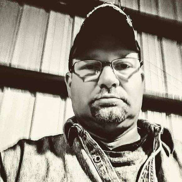 Meet your Posher, David - Picture 1 of 1